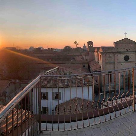 Apartmán Mansarda Con Vista In Centro A Piacenza Exteriér fotografie