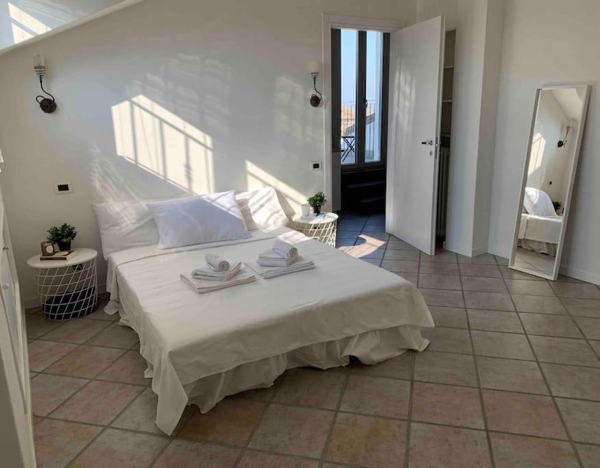 Apartmán Mansarda Con Vista In Centro A Piacenza Exteriér fotografie